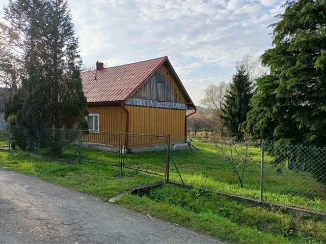 DO/373 dom drewniany, pow. 90m2 ŁODZINA, powiat Sanocki