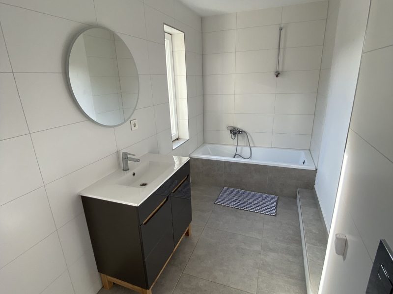 DO/412 dom gotowy do zamieszkania w Międzybrodziu.