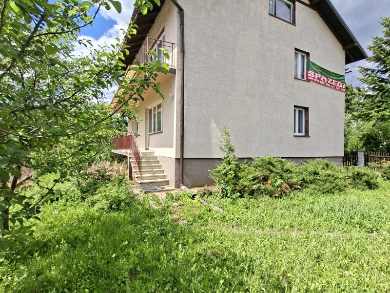 DO/423 dom murowany w Sanoku ul. Szafera os. Wójtostwo