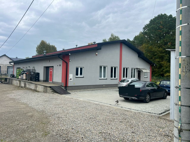 OB/136 - GŁOWIENKA - pow.Krośnieński budynek usługowo-magazynowy